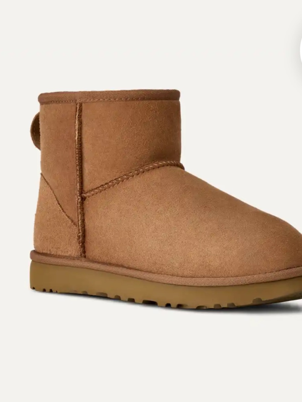 UGG Classic Mini II Boots in Chestnut